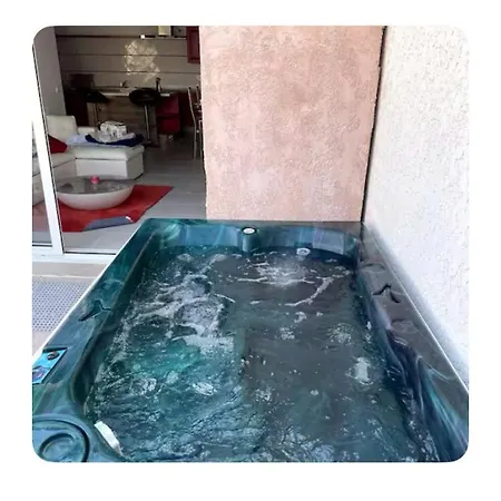 Pmr Jacuzzi * Argeles-sur-Mer
